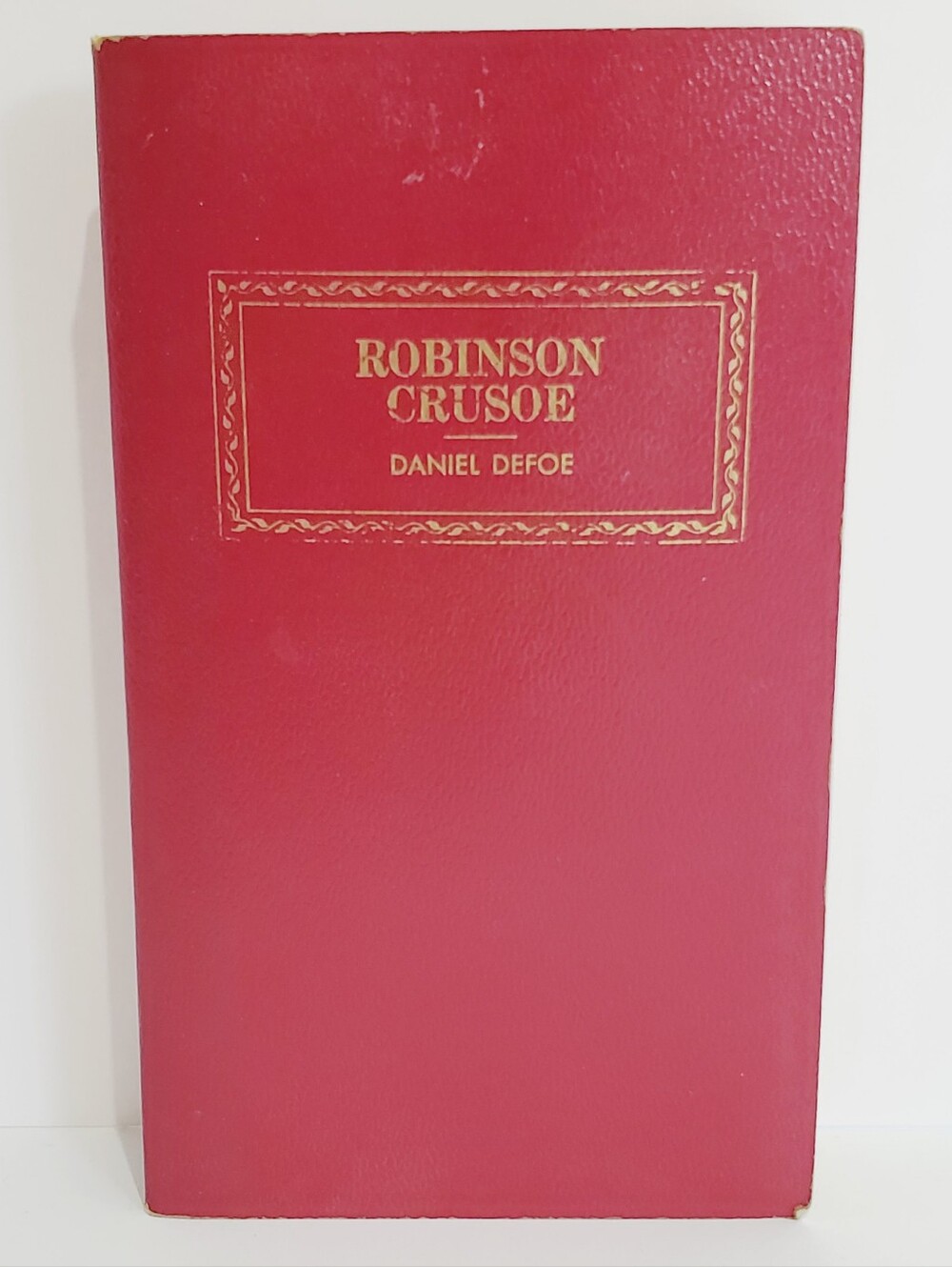 Robinson Crusoe Softcover Book Daniel Defoe Family Classics Vol 6 Award Books